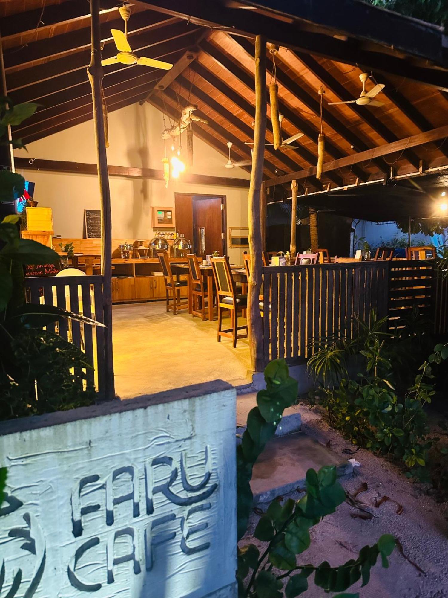 Thundi Sea View Hotel Fulidhoo Exterior foto